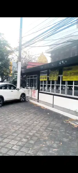 Tempat usaha di poros Dieng Malang