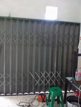 Tukang service/pasang baru rolling door folding gate jakarta utara