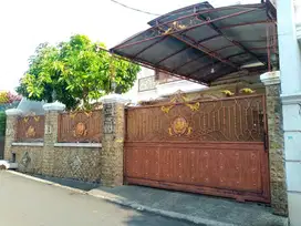 Rumah Lama 2lt di Jl Guru Sali'in Ulujami Pesanggaran Jaksel