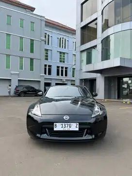 Nissan Fairlady 370 z
Nik 2010