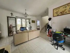 rumah villa valensia furnish siap huni dekat pakuwon mall