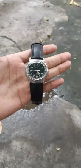 Jam seiko quartz dial military