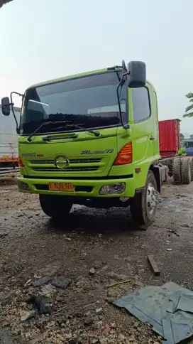 Truk Hino Lohan Tronton FL235JW Th'12 Kabin sasis Tgn 1 full ori