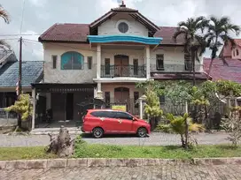 Jual kos dan rumah induk dekat kampus uii sleman yogyakarta