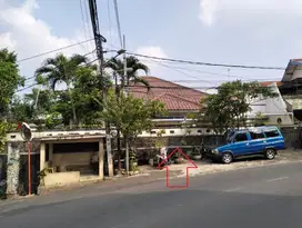Rumah Hoek di Gudang Peluru Tebet, Hanya 12 Menit ke Tol Tebet