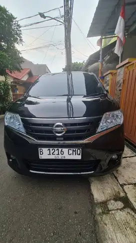 SERENA 2.0 TYPE X A/T 2013