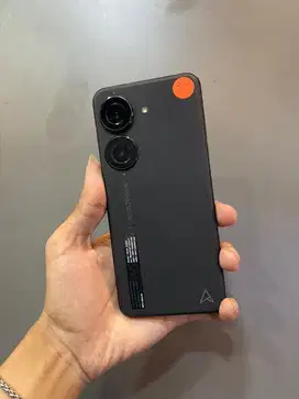 Asus Zenfone 10 8/128 like new