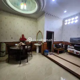 DIJUAL VILLA JALAN ALUMINIUM RAYA KOMPLEK CEMARA INDAH (Teddo)