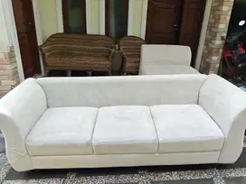 sofa letter L minimalis