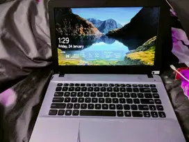 JUAL LAPTOP BEKAS