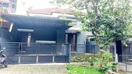 Dijual Rumah Cantik Minimalis di Perumahan Riverside, Kota Malang
