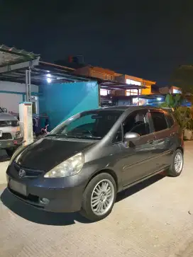 Honda Jazz 1.5 idsi Matic 2005
Mesin dan matic sangat bagus