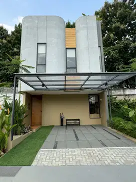 DIJUAL RUMAH 3 LANTAI DI BSD CITY TANGERANG DEKAT TOL BIO DISTRICT