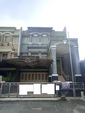 Ss630- Murah !! Dijual Cepat !! Rumah Siap Huni 8x18 di Gading Grande