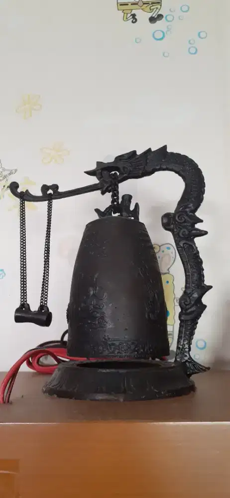 Pajangan ruangan antik