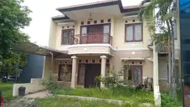 Rumah Classic 2 lantai Villa Taman Telaga Dekat GWalk Citraland