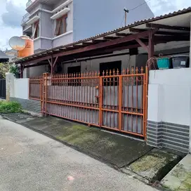 Dijual Rumah Di Tebet, Jln 1 mbl