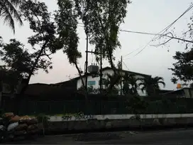 Dijual gudang dan tanah luas 1 ha di kamal