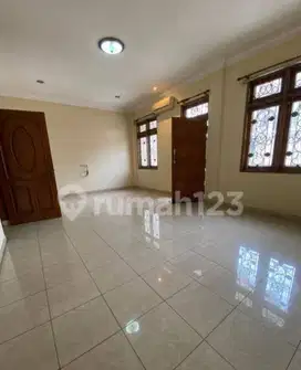 Dijual Rumah Langka Di Sunter Griya Siap Huni