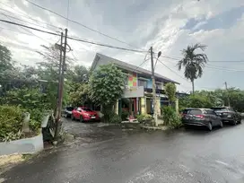 Dijual Cepat Wisma+2 Rumah Cocok untuk Perkantoran di Cipayung, jaktim