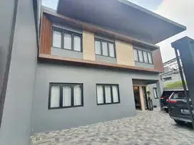 DIJUAL RUMAH MEWAH BRAND NEW, FULL FURNISHED. TINGGAL BAWA KOPER