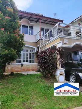 Legenda wisata Rumah  2 lantai , Murah banget dibawah harga pasar