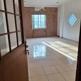 sewa ruko lokasi emas amat sangat strategis dijamin 100% bebas banjir