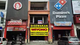 Ruko Mulyosari Central Park Parkir Luas Cocok Buat Kantor dan Resto