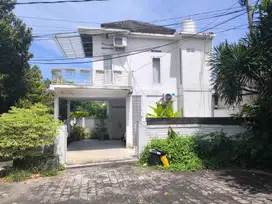 Jual Rumah 2lt Lokasi Perumahan Taman Mumbul Jimbaran area Strategis