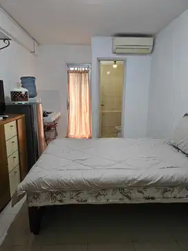 Apartemen Dekat Stasiun Kereta Fasilitas Lengkap di Pancoran Disewakan