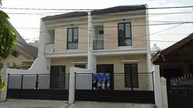 Rumah BARU 2 Lantai Minimalis Nirwana Eksekutif MERR Jalan Lebar