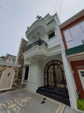 DiJual Rumah 3 Lantai Siap Huni Di Kahfi 2 Jagakarsa Jakarta Selatan