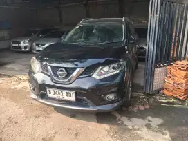 Nissan xtrail 2.5 AT