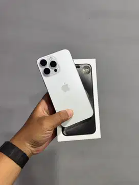 Iphone 15 pro max 256 iboox silver garansi on