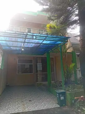 Rumah 2 lantai Di Cluster Pine Forrest Sentul City