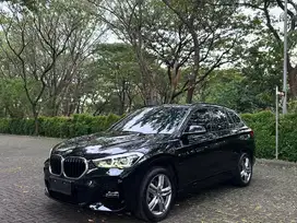 M Sport BMW X1 Xline 2022 F48 LCI C200 GLA200 Cooper 320i CLA200