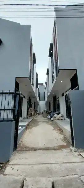 Di Jual Rumah Baru Minimalis di Jalan Industri stasiun Rajawali