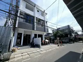 Di jual Rumah Siap Huni di Kemayoran Jakarta Pusar