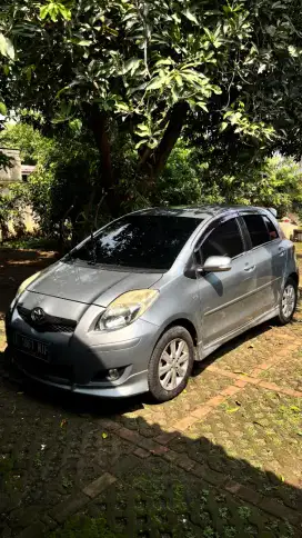 TOYOTA YARIS S LIMITED AUTOMATIC 2011