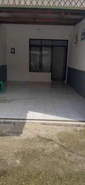 Dikontrakan Rumah Untuk Usaha Atau Tempat Tinggal Kunciran Pinang