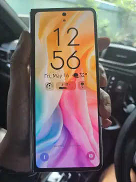 Samsung Z Fold 5 12/256gb SEIN Fullset no minus warna Cream