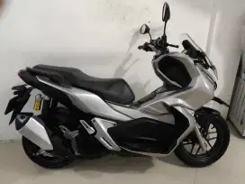 ADV150 CBS 2020 AD solo Top