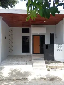 Dikontrakan rumah di kota serang baru Cibarusah.