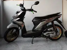 Honda Beat street 2019.lengkap Pajak on.plat tangkab.KM 12 REAL