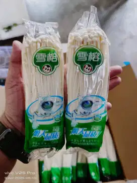 Jamur Enoki Fresh Berkualitas 100Gram ( 1 karton Isi 50 pack )