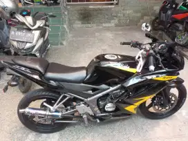 Kawasaki ninja rr tahun 2014 siap pakek