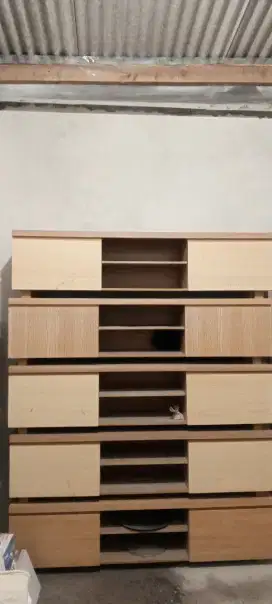 meja tv multiplek
