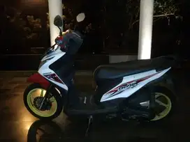 Jual honda beat th 2015 , tangan pertama , pajak hidup , tangsel