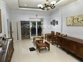 Rumah Siap Huni Lokasi Strategis Di Palmeriam Matraman S8731