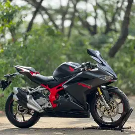 HONDA CBR250RR NON ABS 2018 KM 5K GRESS PAJAK PANJANG